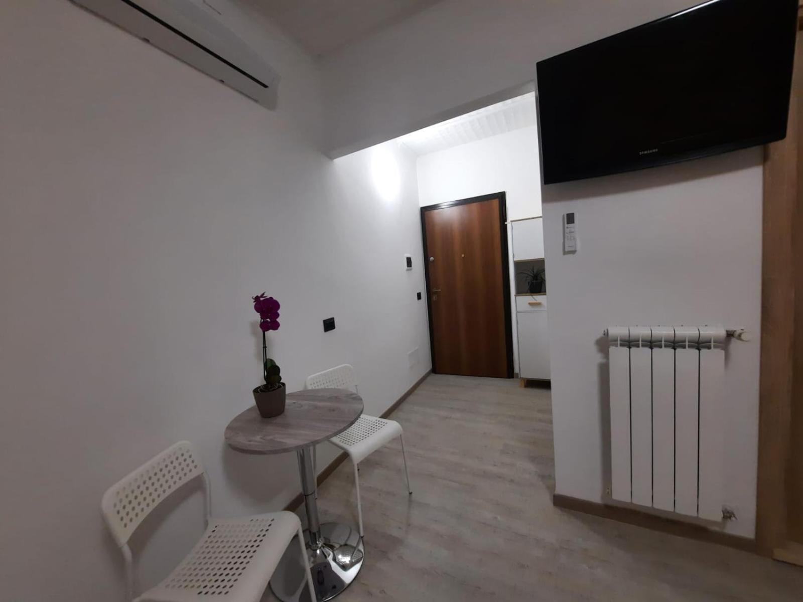 Апартаменты Viccinella House Capranica Экстерьер фото