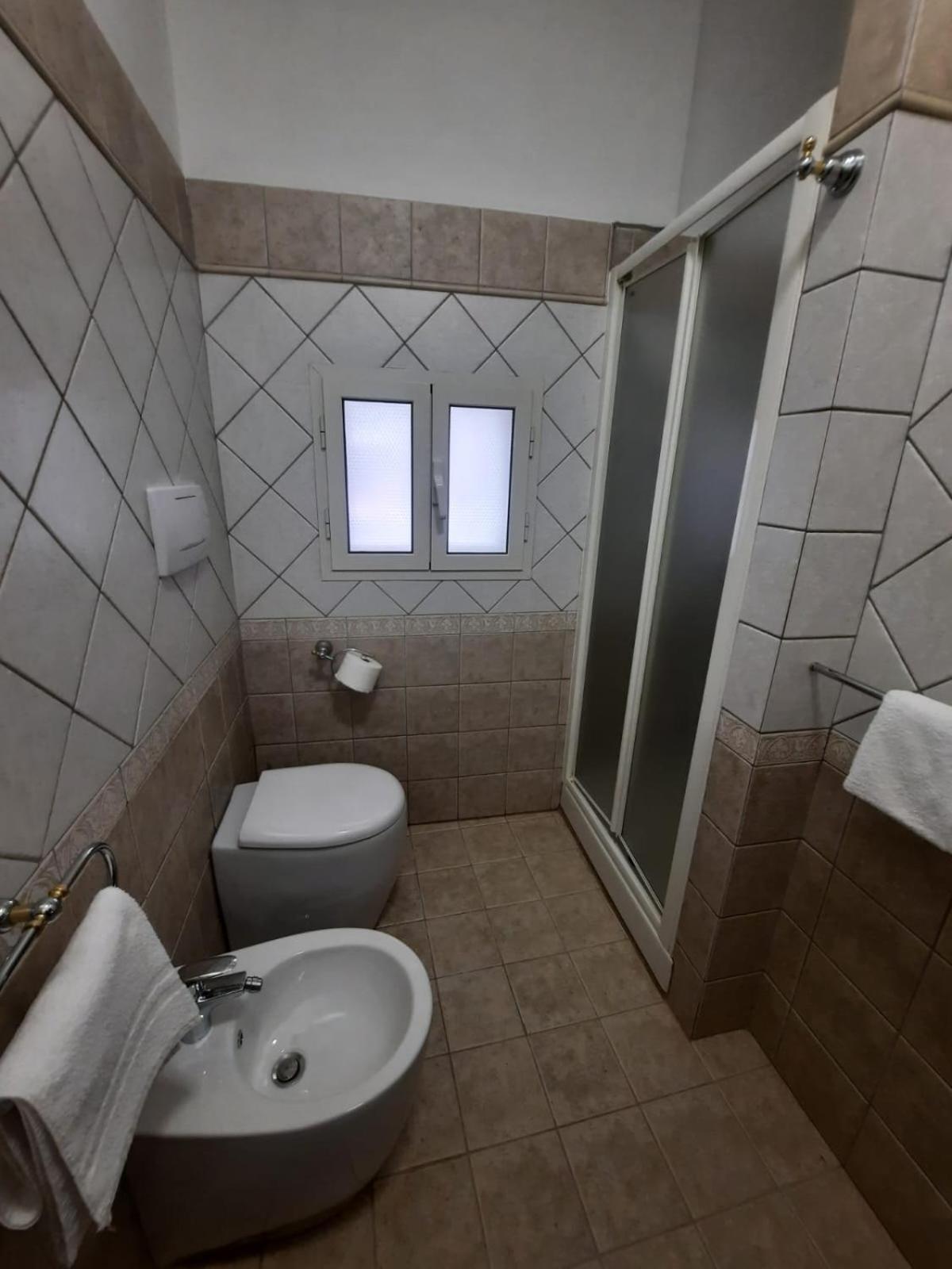 Апартаменты Viccinella House Capranica Экстерьер фото