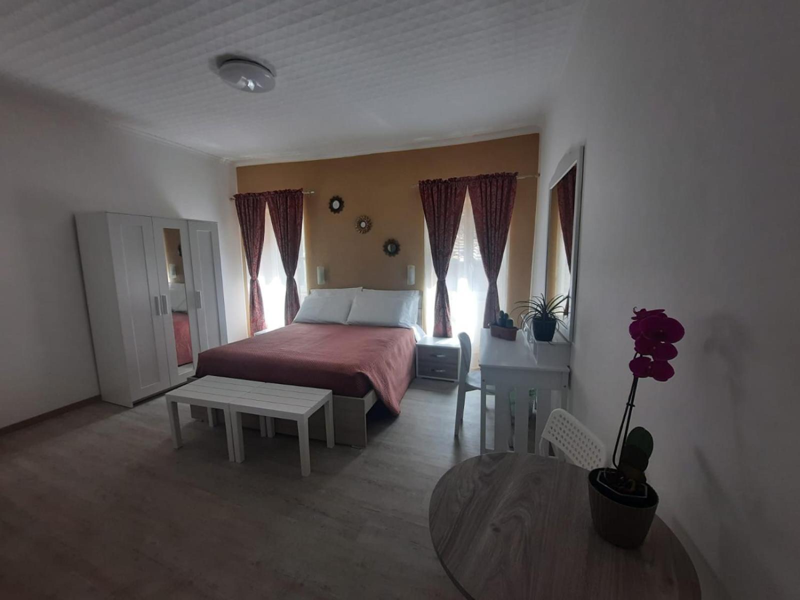 Апартаменты Viccinella House Capranica Экстерьер фото